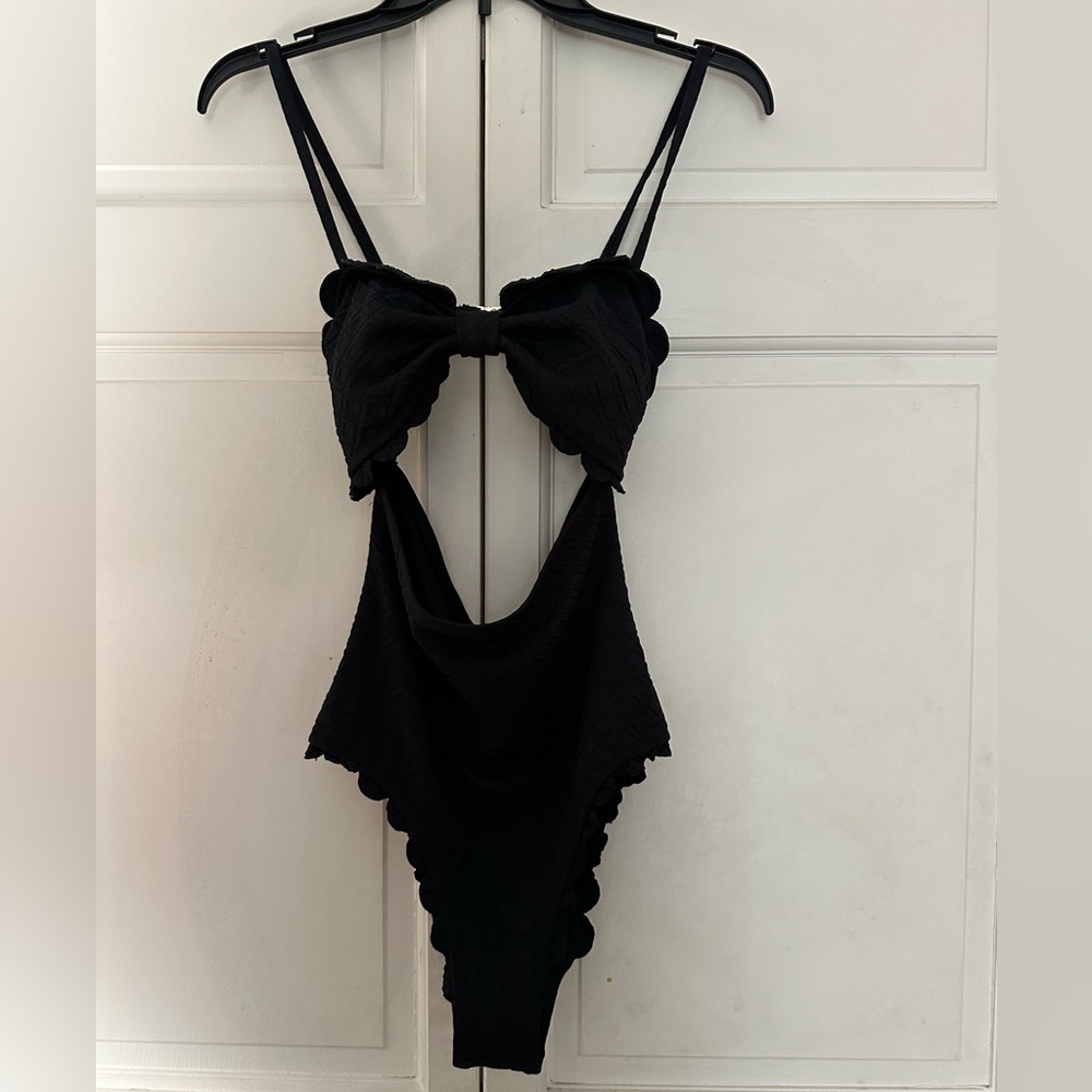 Bathing suit